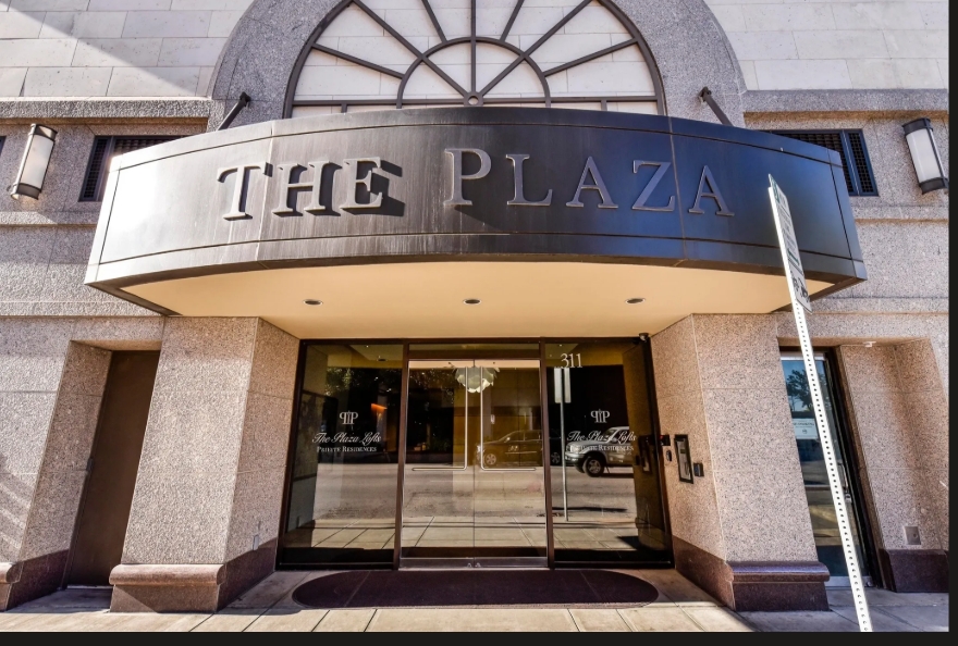 Plaza Lofts Condo, 311 West 5th St. #100